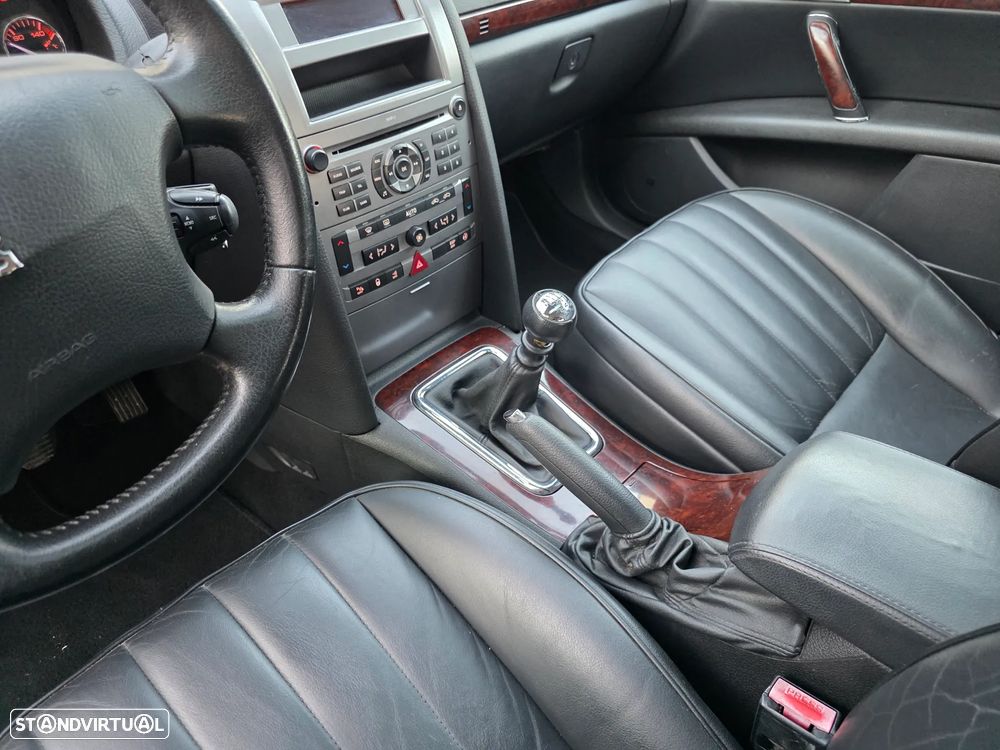 Peugeot 407 SW 2.2 HDi Executive - 15