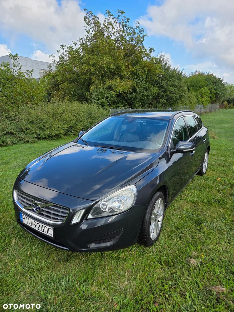 Volvo V60 D2 Momentum - 10