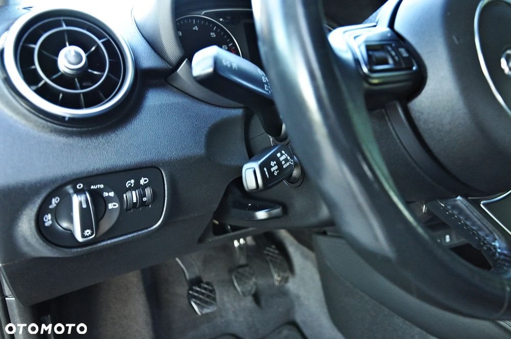 Audi A1 3-drzwiowe 1.4 TFSI Ambition - 23