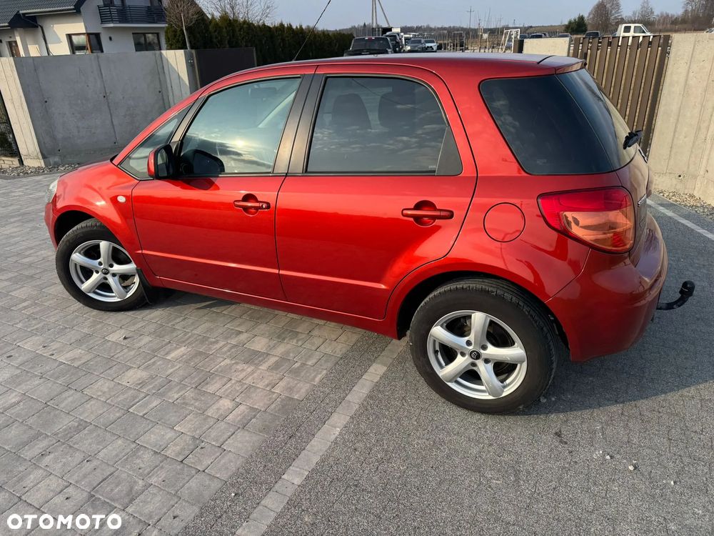 Suzuki SX4 - 4