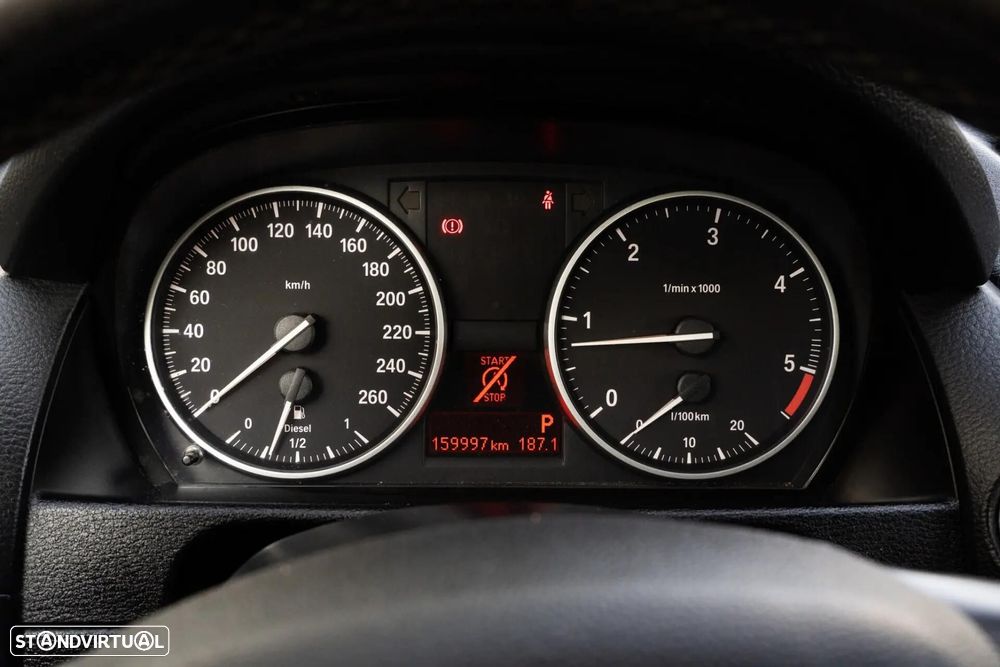 BMW X1 18 d sDrive Auto xLine - 13