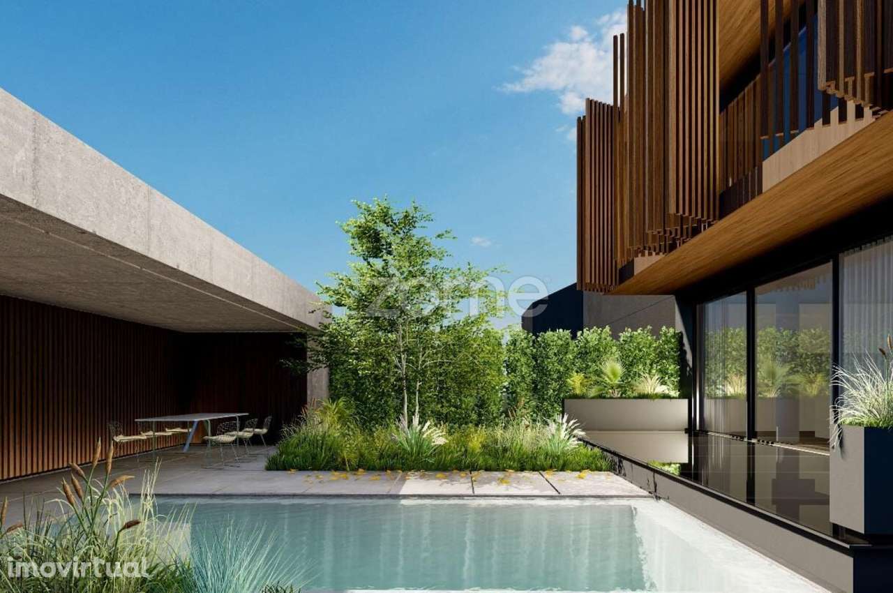 Moradia de 4 Suites e Piscina, em Construção na Praia da Barra, Ave... - Grande imagem: 5/24