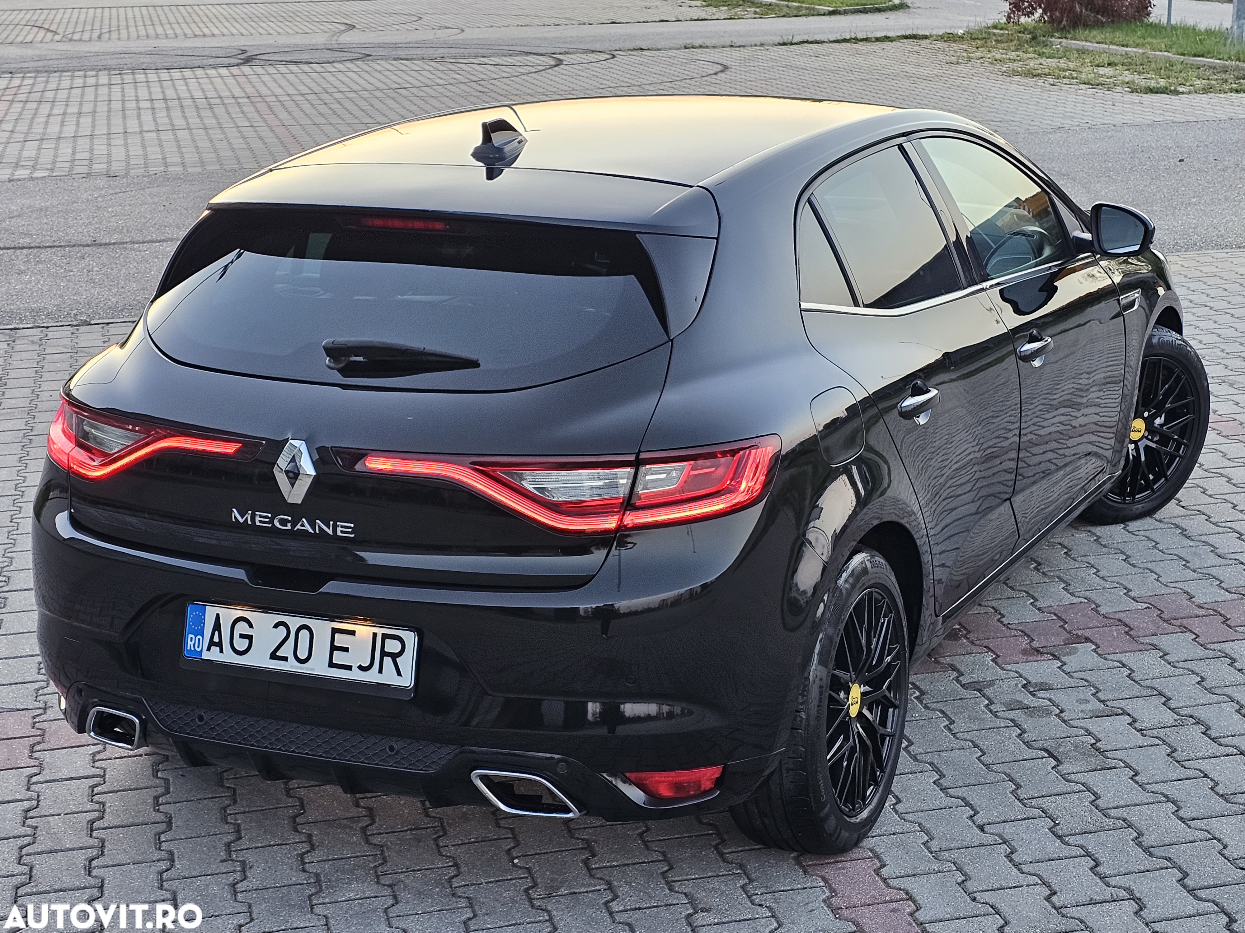 Renault Megane ENERGY dCi 130 BOSE EDITION - 30