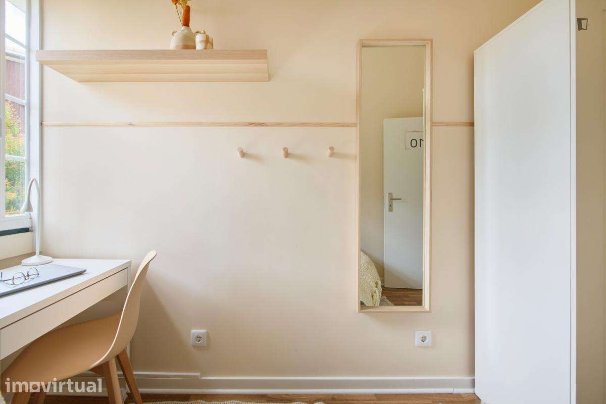 Quarto - localizado em Alameda Lisbon - Grande imagem: 5/46