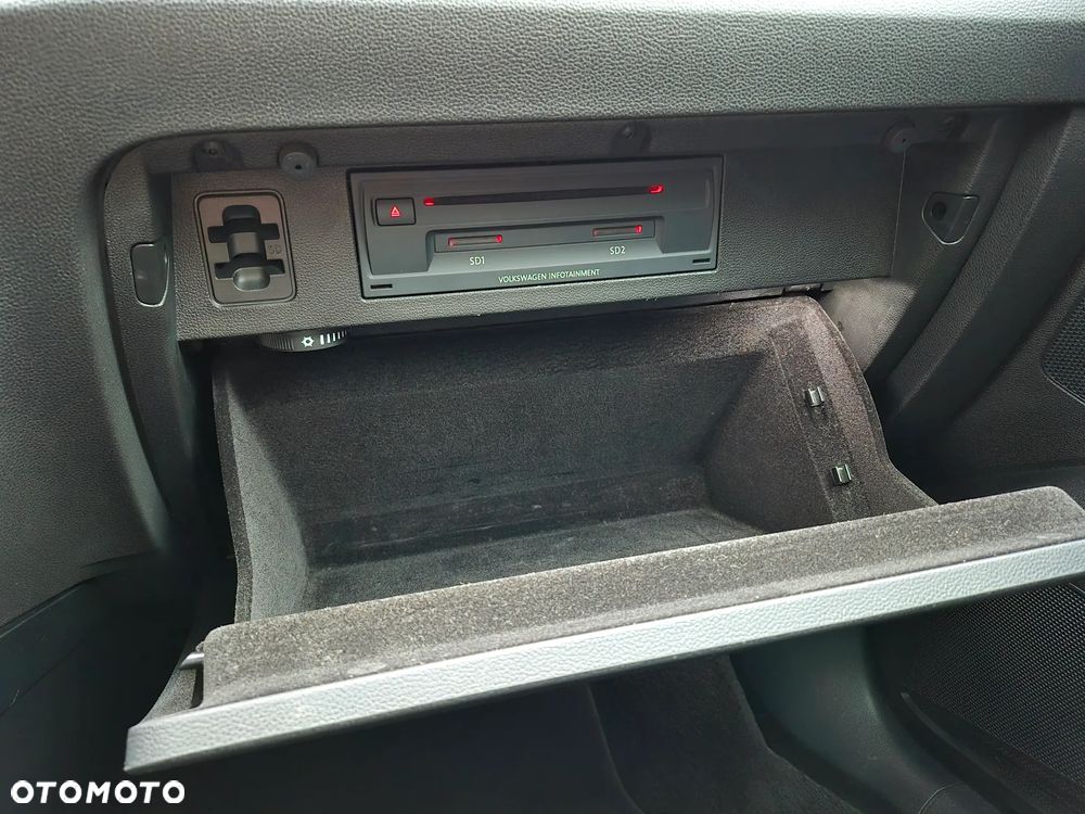 Volkswagen Passat 2.0 TDI SCR DSG Highline - 37