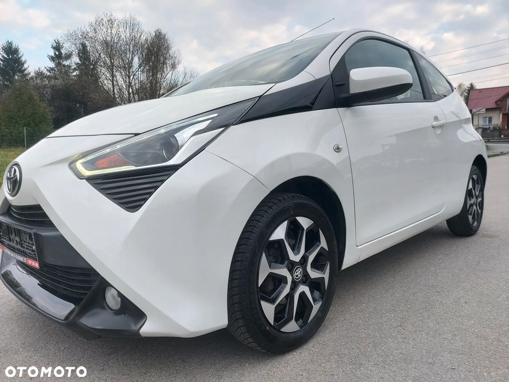 Toyota Aygo x-play - 3