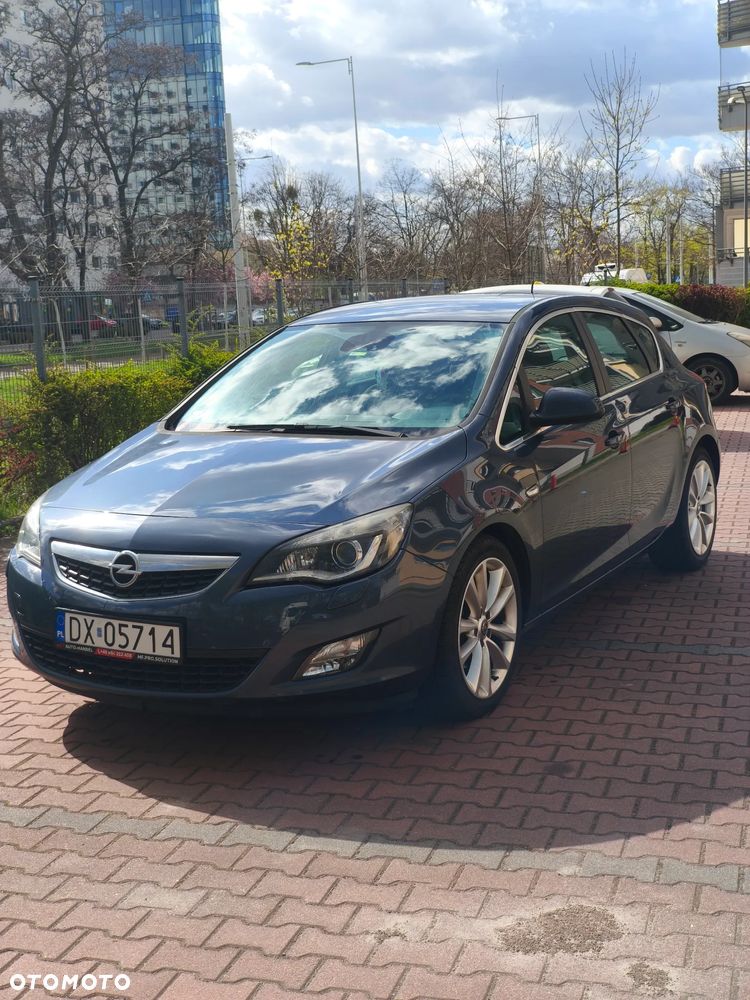 Opel Astra 1.7 CDTI DPF - 1