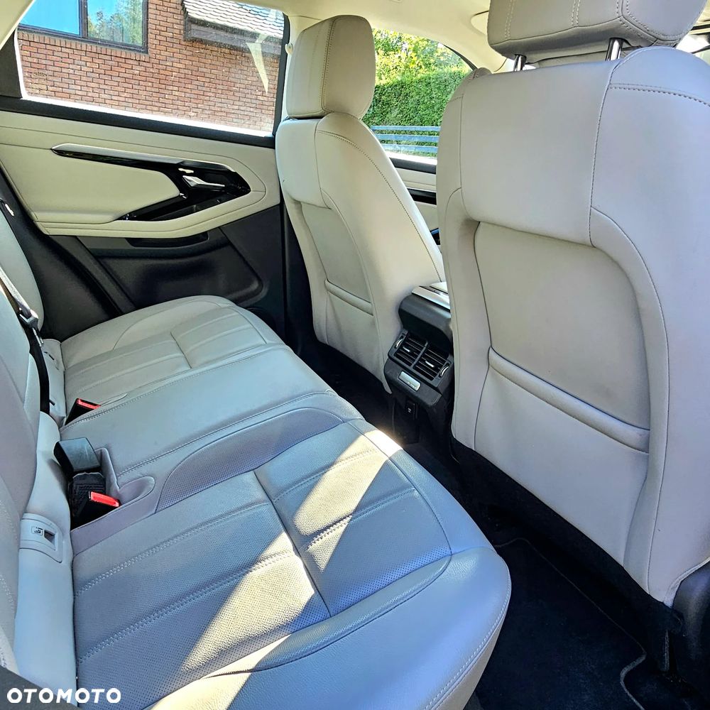 Land Rover Range Rover Evoque 2.0 D150 mHEV R-Dynamic - 11