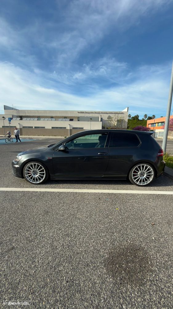 VW Golf GTI Performance BlueMotion DSG - 4