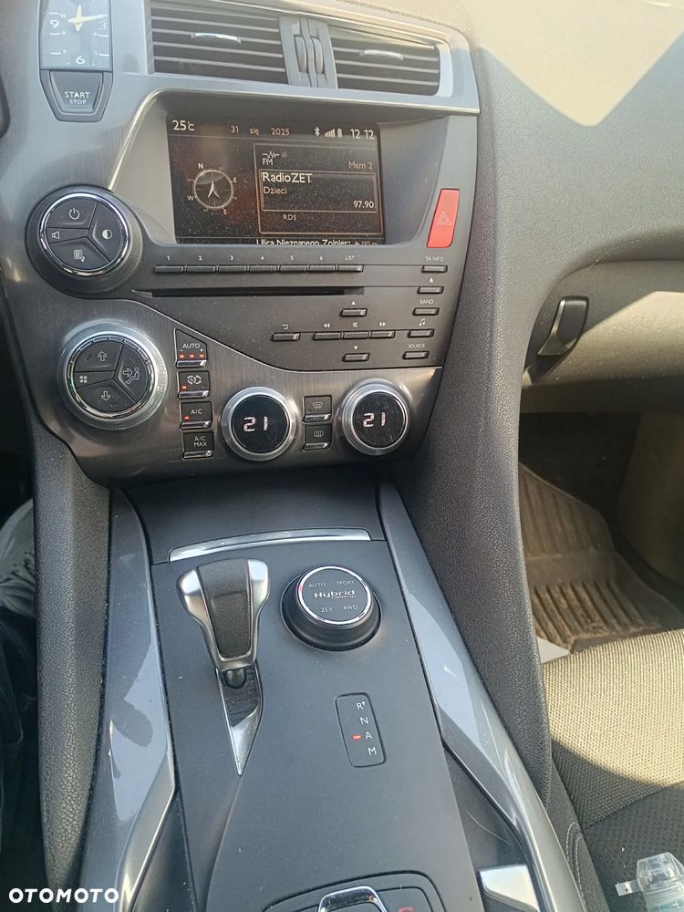 Citroën DS5 2.0 HDi Hybrid4 SoChic MCP - 19