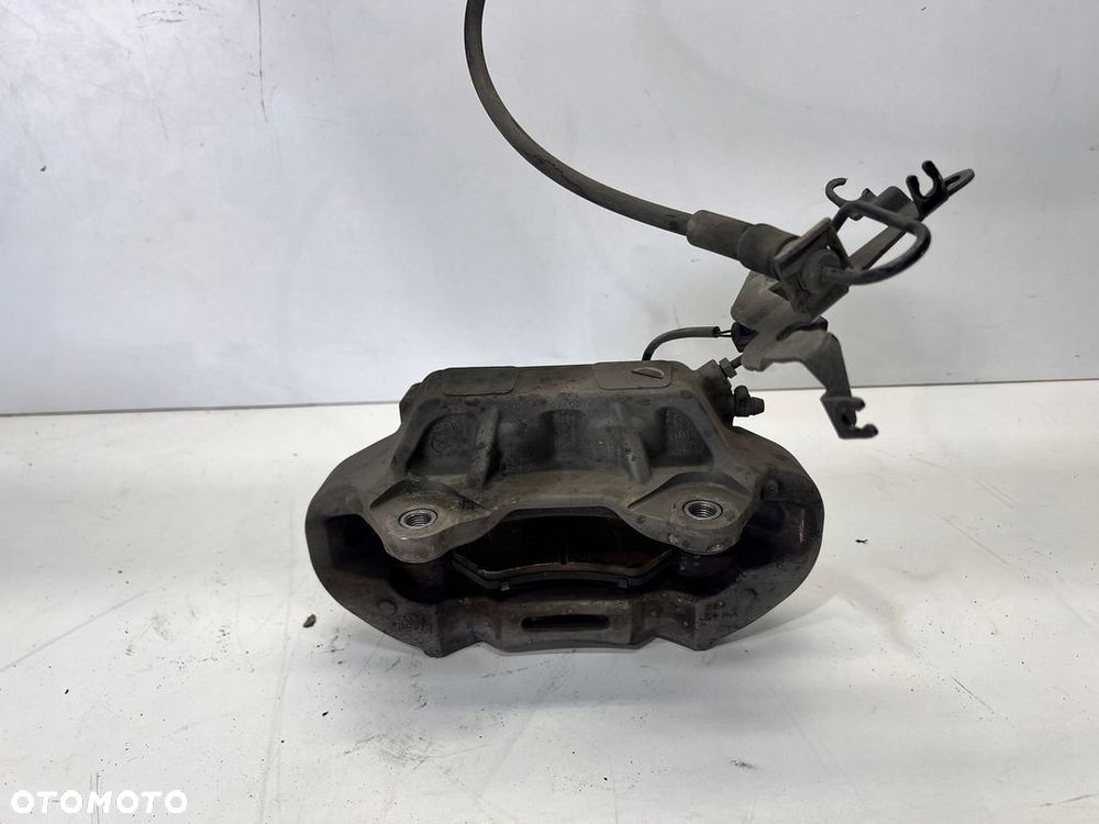 ZACISK HAMULCOWY LEWY PRZÓD AUDI Q5 FY 80A615105Q - 4