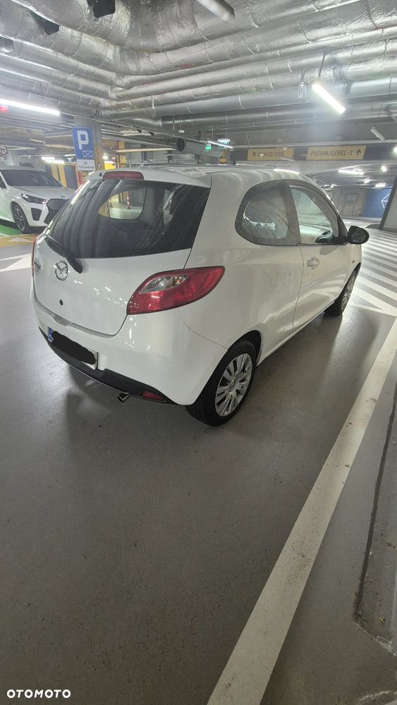 Mazda 2 - 6