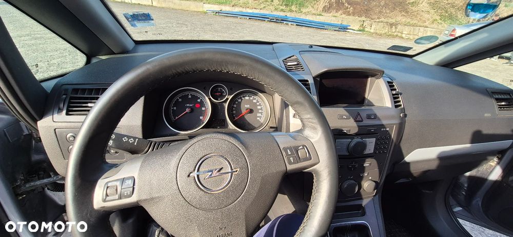 Opel Zafira 1.9 CDTI Cosmo - 13
