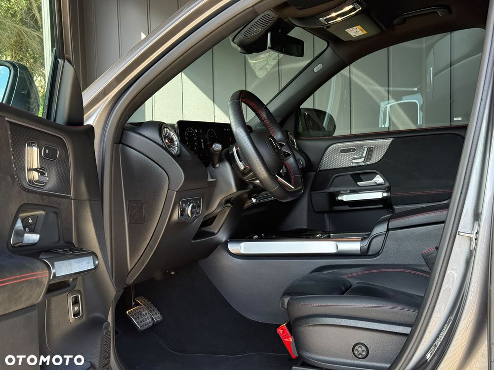 Mercedes-Benz GLB 200 d 4-Matic AMG Line 8G-DCT - 16