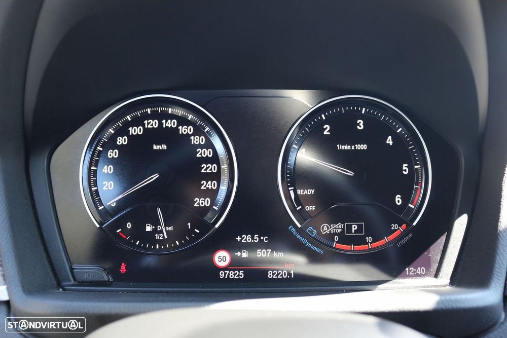 BMW X2 16 d sDrive Auto Pack 50 anos M - 32
