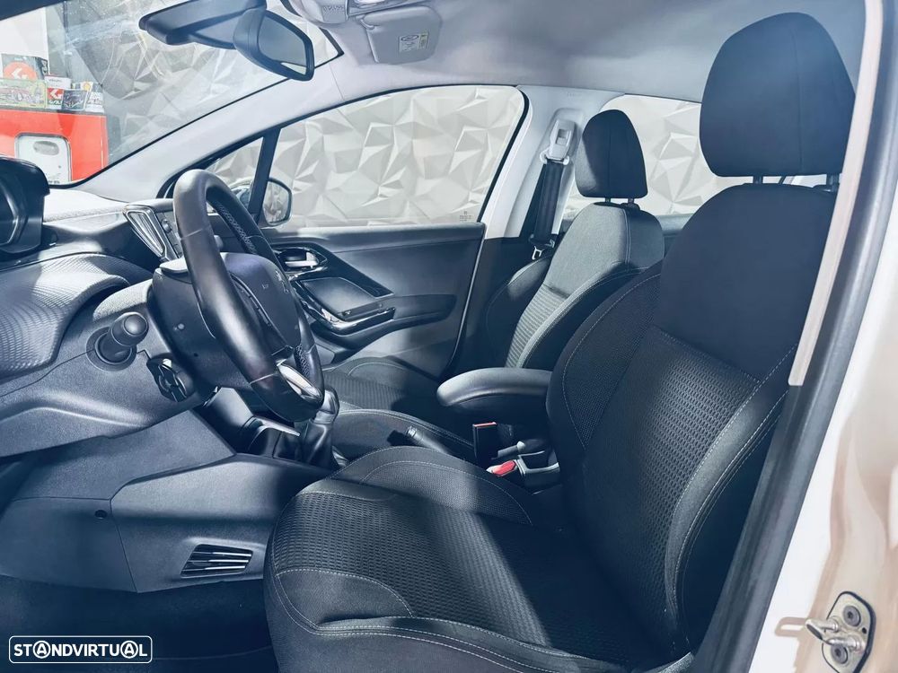 Peugeot 208 1.6 BlueHDi Allure - 28