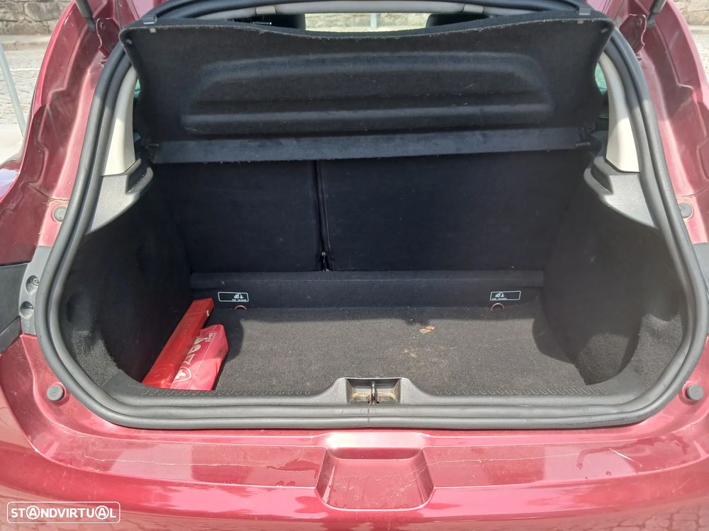 Renault Clio 1.5 dCi Dynamique S - 12