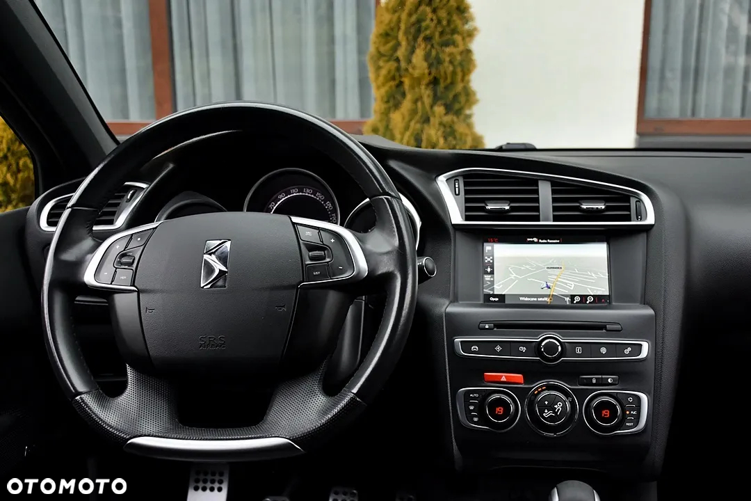 Citroën DS4 BlueHDi 120 S&S SoChic - 8