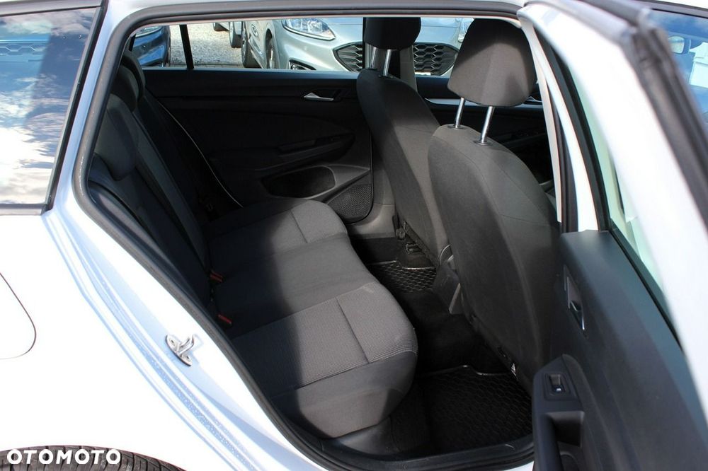 Volkswagen Golf 1.0 TSI - 11