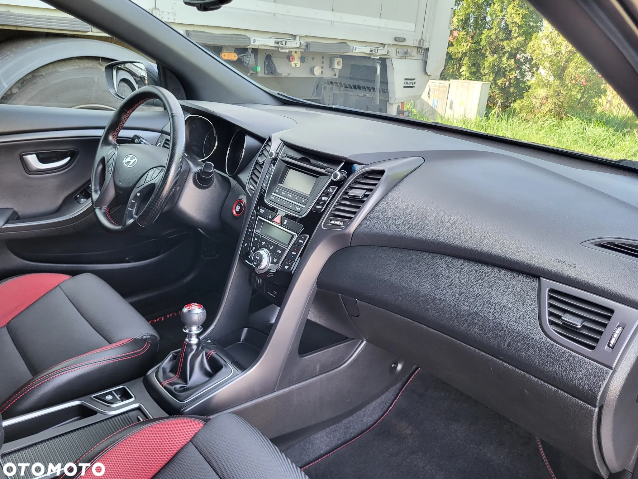 Hyundai i30 1.6 GDI Turbo Luxury - 27