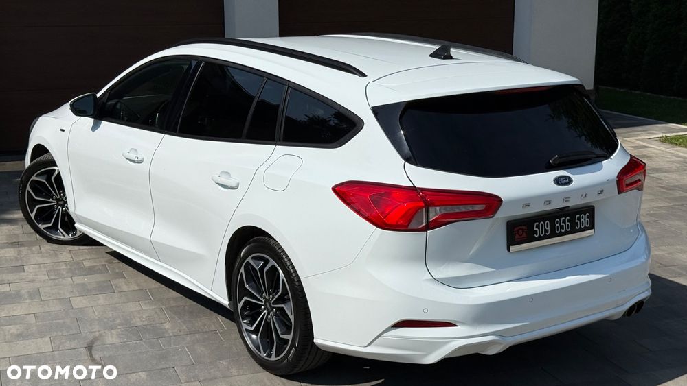 Ford Focus 1.5 EcoBlue Start-Stopp-System ST-LINE DESIGN - 34