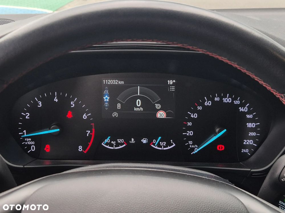 Ford Focus 1.0 EcoBoost Hybrid ST-LINE DESIGN - 10