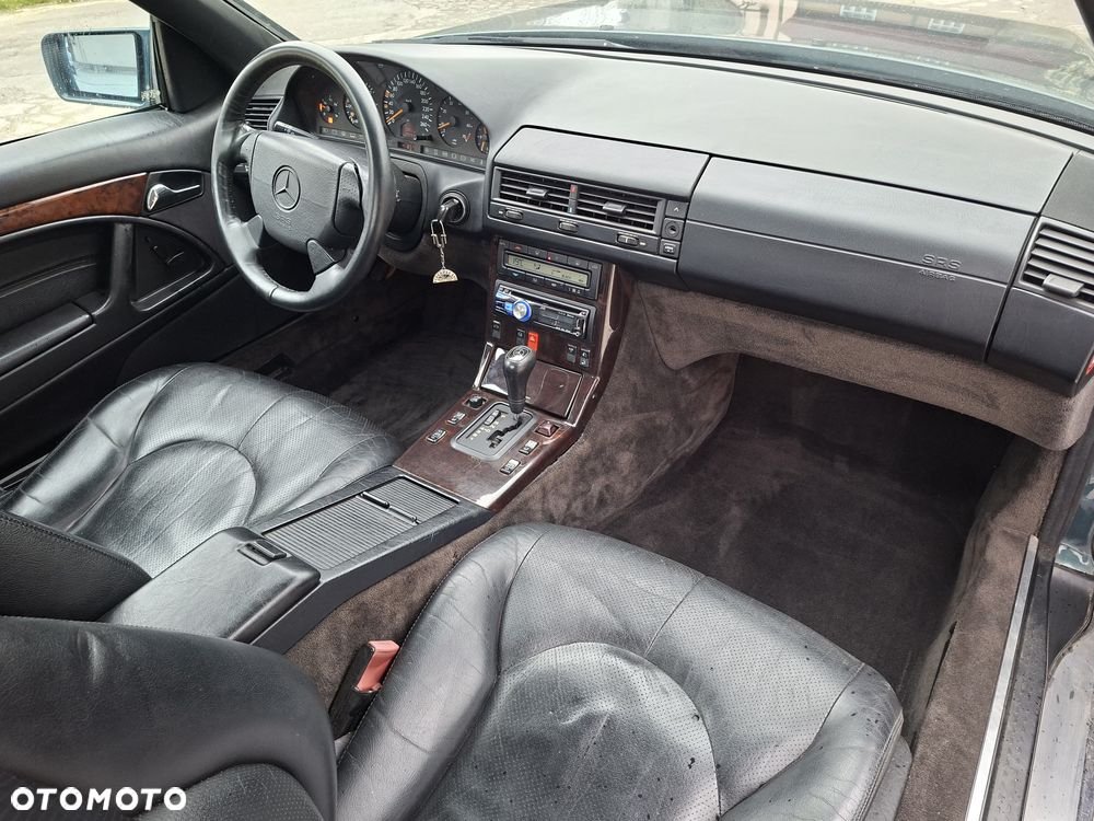 Mercedes-Benz SL - 16