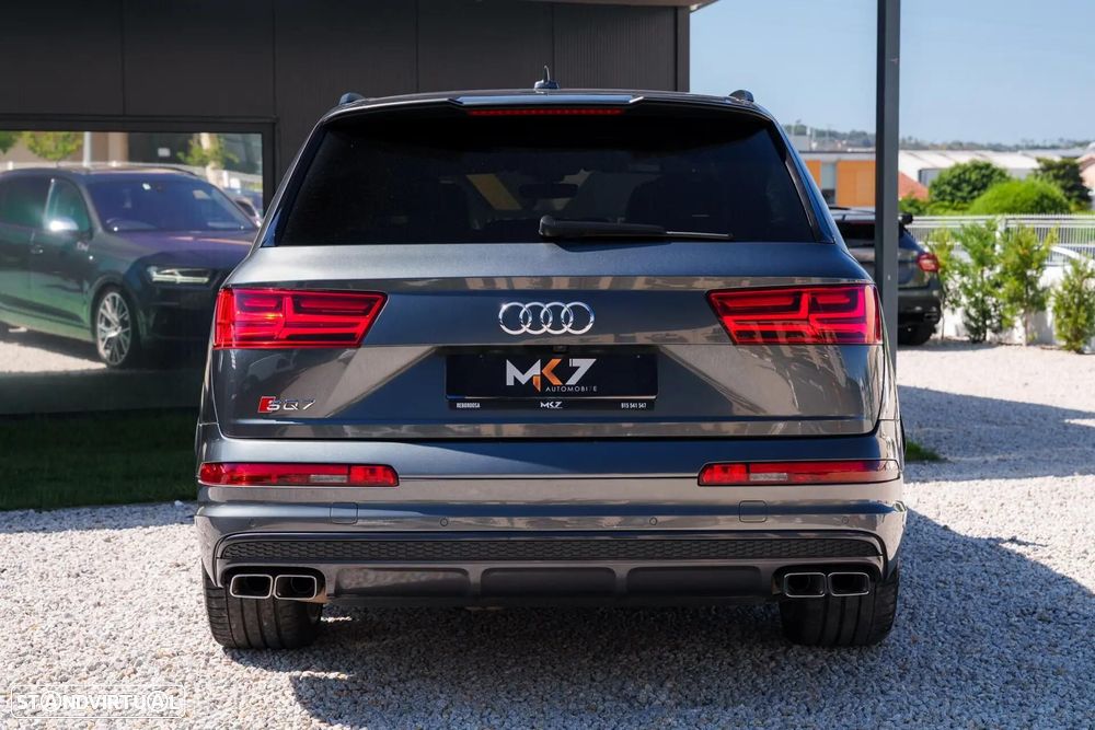 Audi SQ7 4.0 TDI V8 quattro Tiptronic 7L — fotografia 17