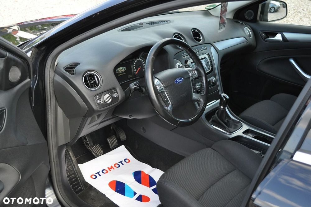 Ford Mondeo 2.0 Titanium - 16