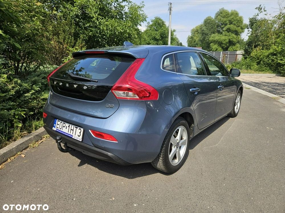 Volvo V40 D2 Momentum - 4