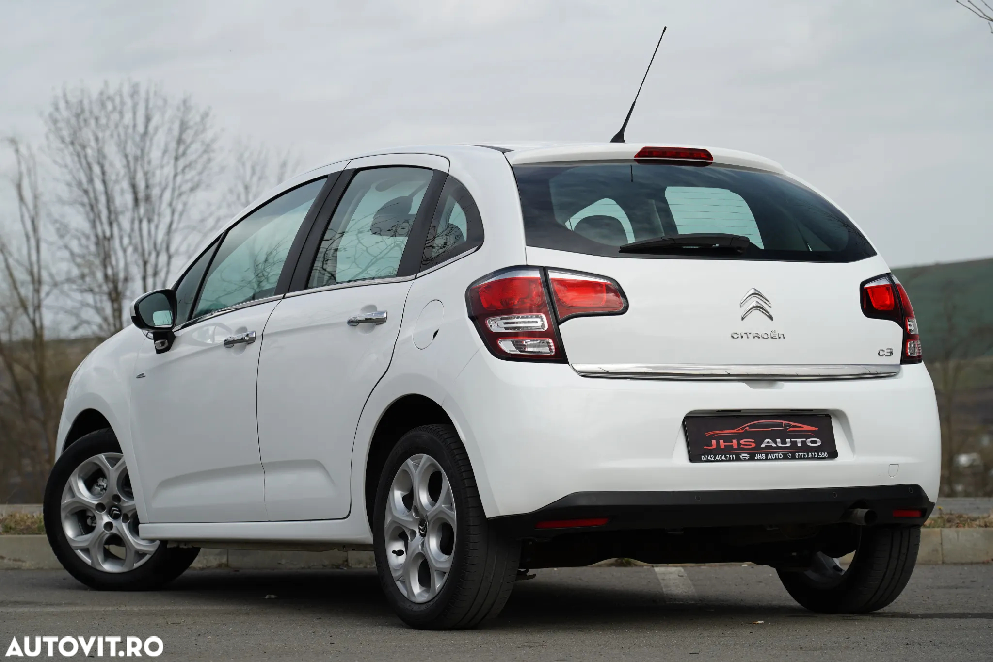 Citroën C3 1.2 VTi BVM Exclusive - 4