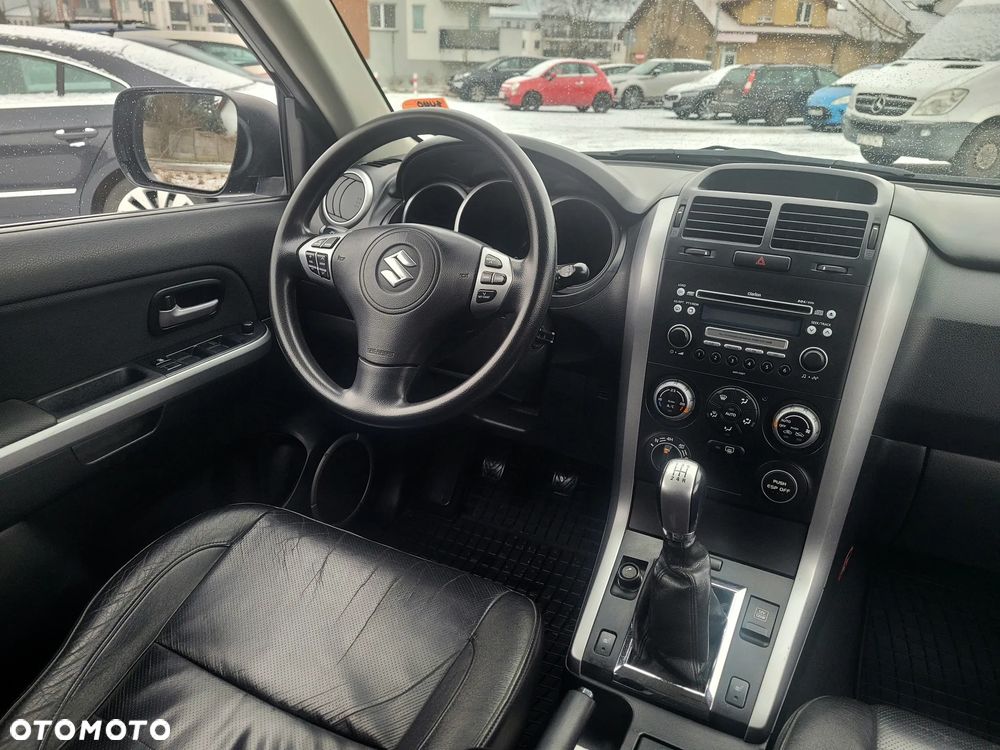 Suzuki Grand Vitara 2.0 Comfort - 11