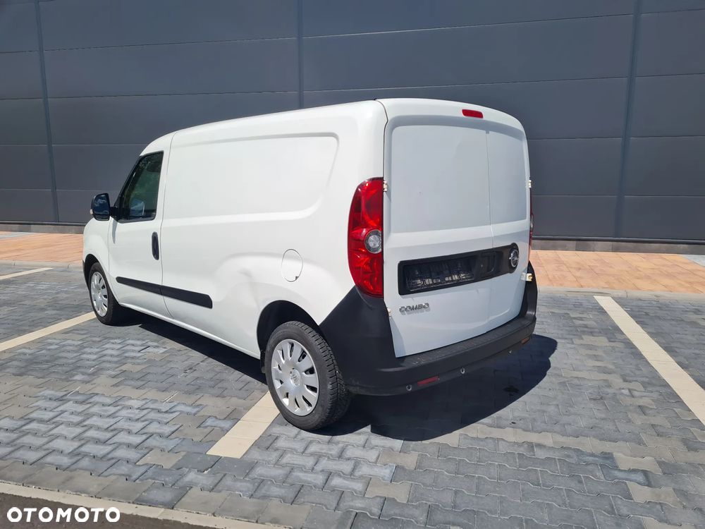 Opel COMBO - 9