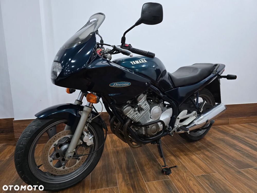 Yamaha XJ - 5