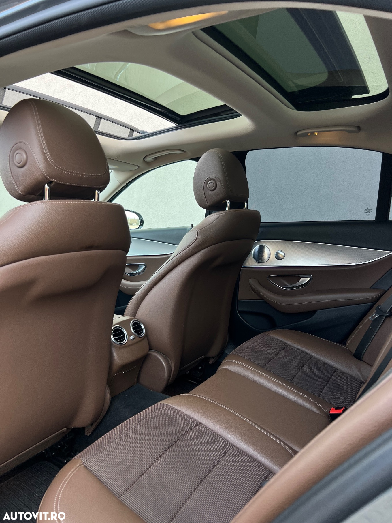 Mercedes-Benz E 220 d 4Matic 9G-TRONIC AMG Line - 22
