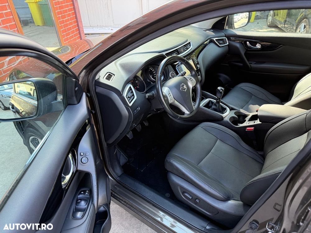 Nissan Qashqai 1.6 DCI TEKNA+ - 24