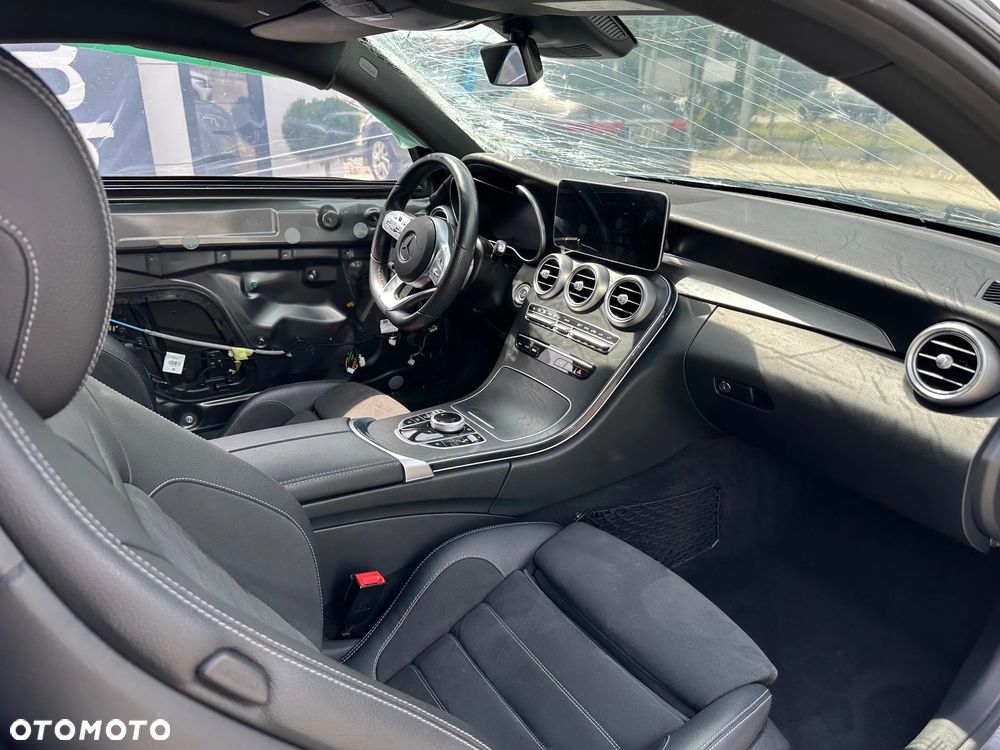 Mercedes-Benz Klasa C 200 4MATIC 9G-TRONIC - 10
