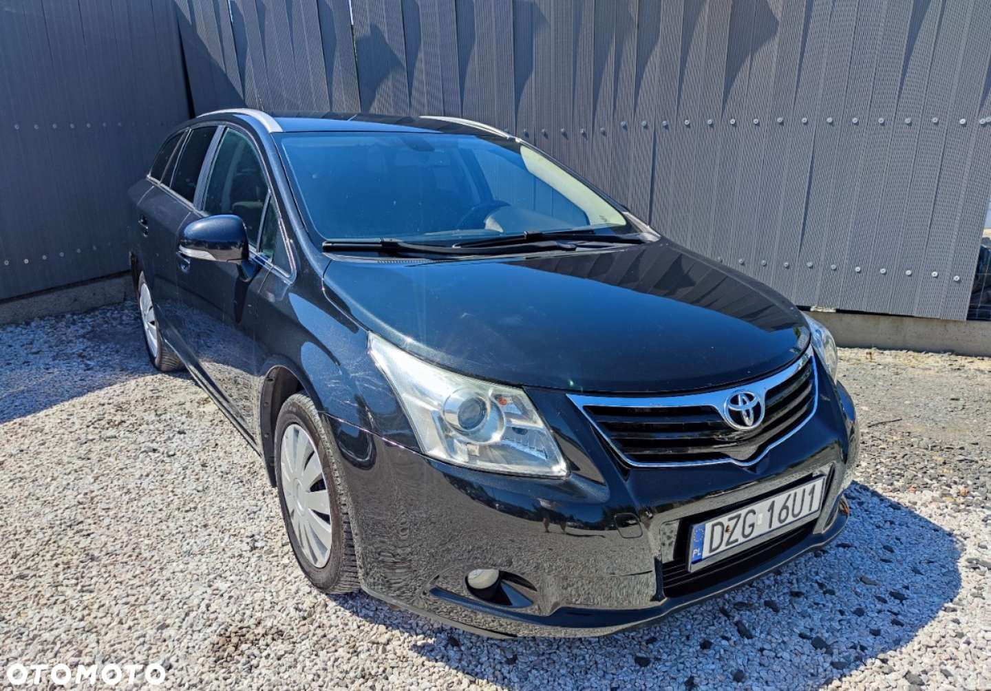 Toyota Avensis - 9