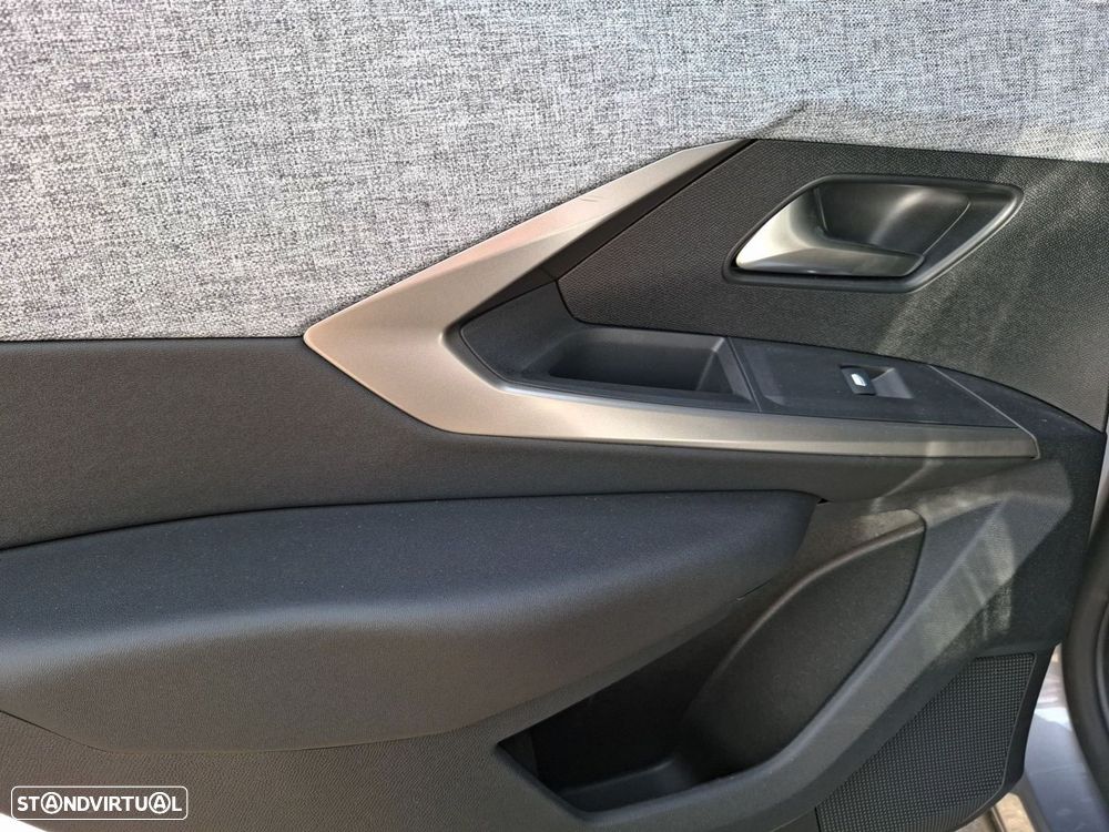 Peugeot 3008 1.2 Hybrid Allure e-DCS6 - 27