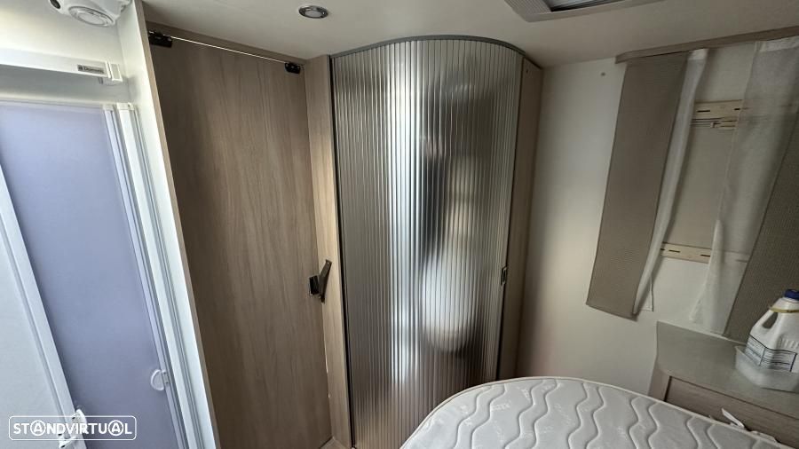 Rapido Serie 6F 680 FF C.central e basculante - 18