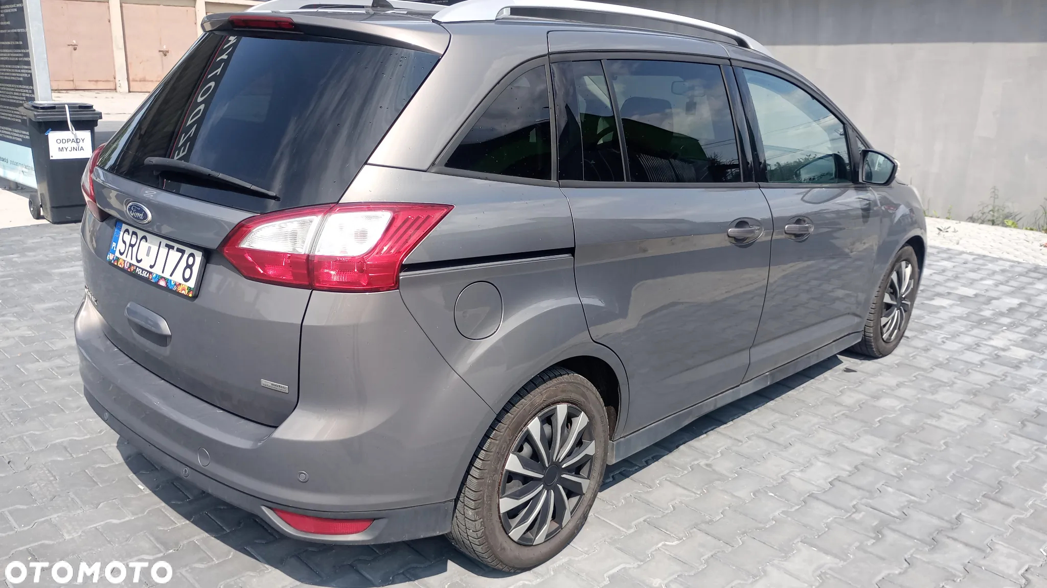 Ford Grand C-MAX - 3