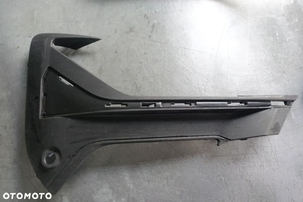 KRATKA ZDERZAKA PRAWA BMW X1 F48 - 1