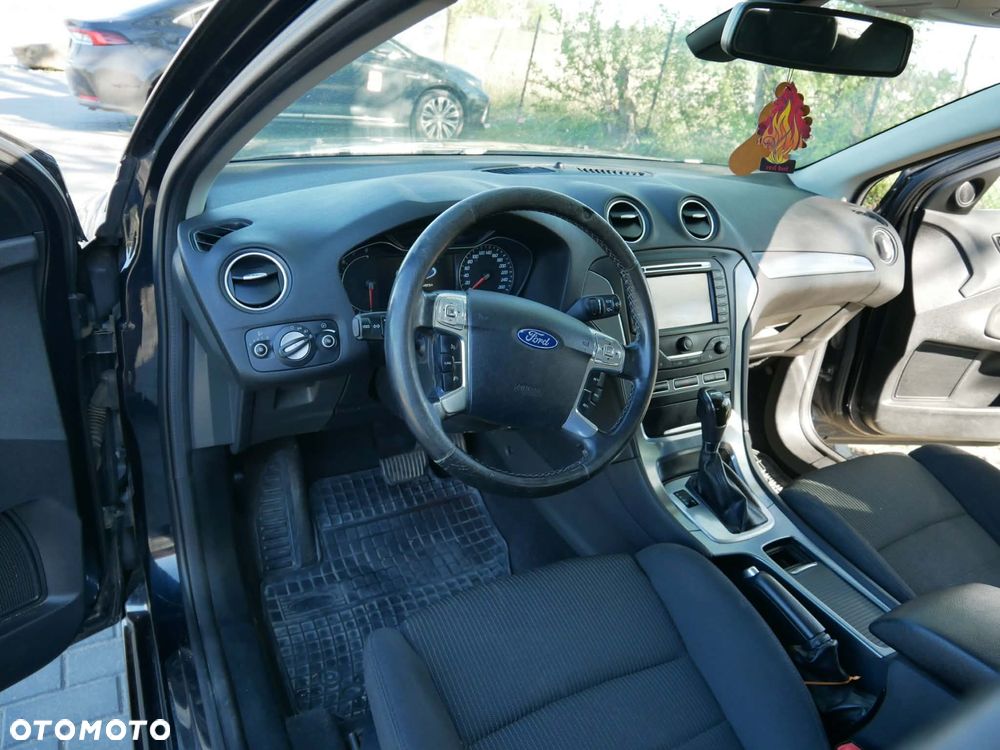 Ford Mondeo 2.0 T Titanium - 8