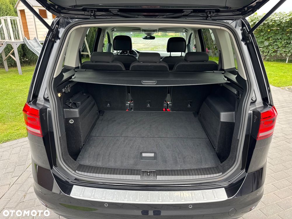 Volkswagen Touran 2.0 TDI SCR DSG Highline - 18