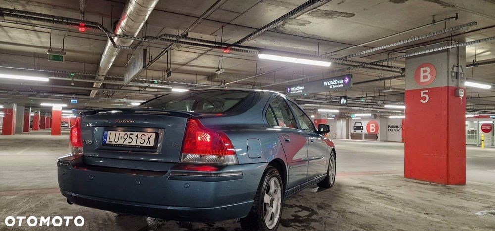 Volvo S60 2.4D5 Summum - 4