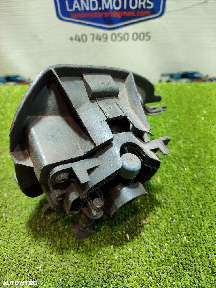 PROIECTOR CEATA DREAPTA DACIA DUSTER 1.5 DIESEL 2015 COD OEM 261500097R / SUV 5 USI / 2013-2017 - 7