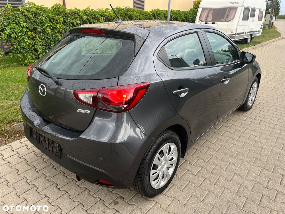 Mazda 2 - 6