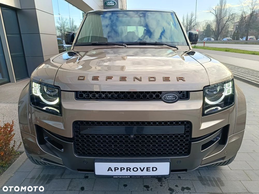 Land Rover Defender - 3