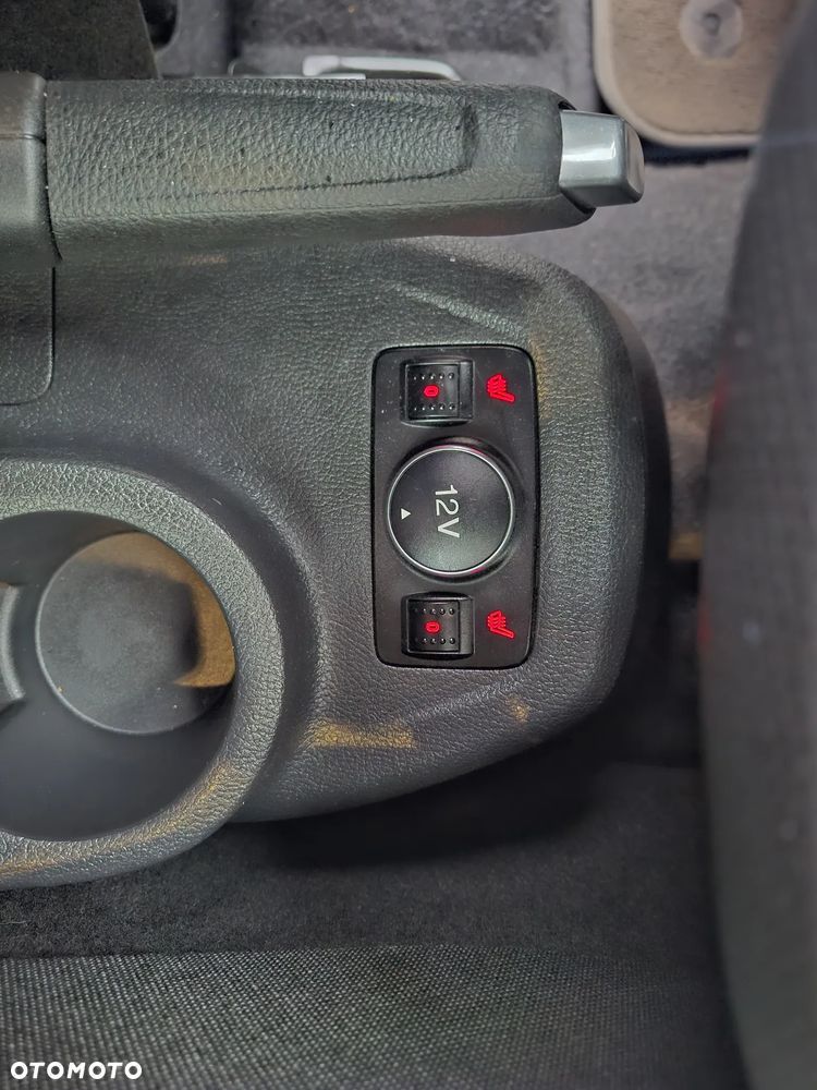 Ford Tourneo Connect Grand - 17