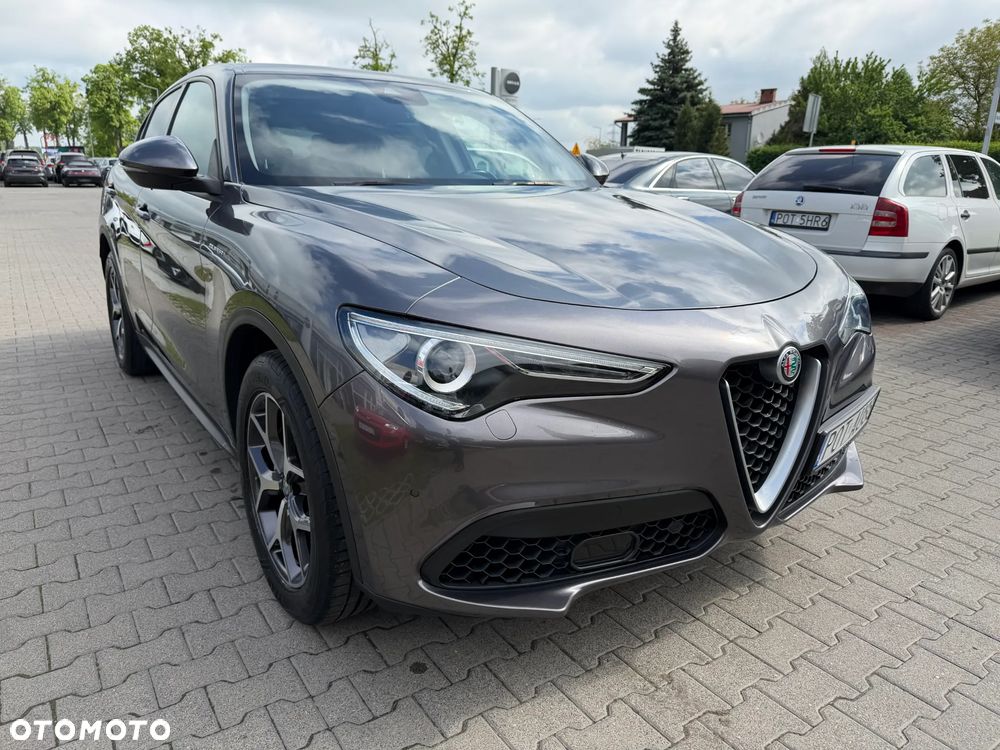 Alfa Romeo Stelvio - 3